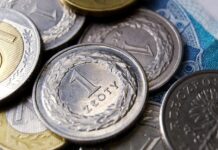 Czy warto kupować dolar w 2025 roku? Ludzi teraz zadaje sobie to pytanie Czy warto kupować dolar w 2025 roku Ludzi teraz zadaje sobie to pytanie